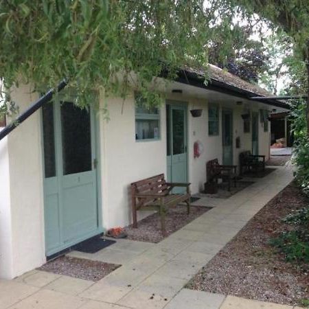 Beoley Lodge Redditch Exterior photo